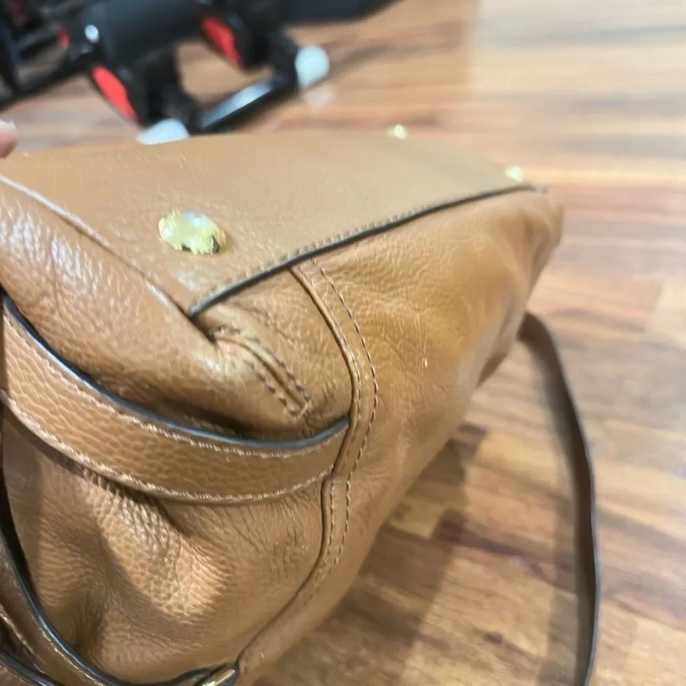 Michael Kors Gansevoort Leather Large NS Tote Luggage
